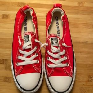 Red Shoreline Converse size 7.5